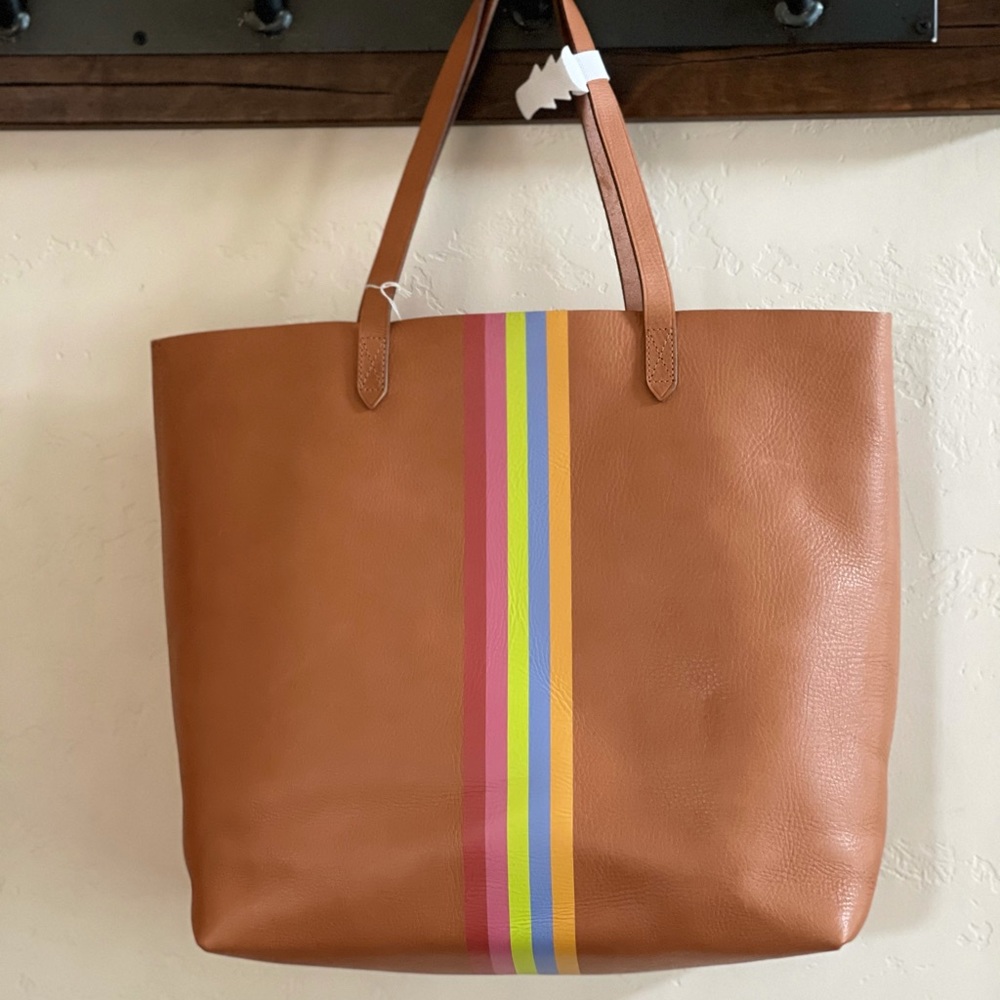 Madewell Classic Leather Tote, NWT! - Picture 3 of 6